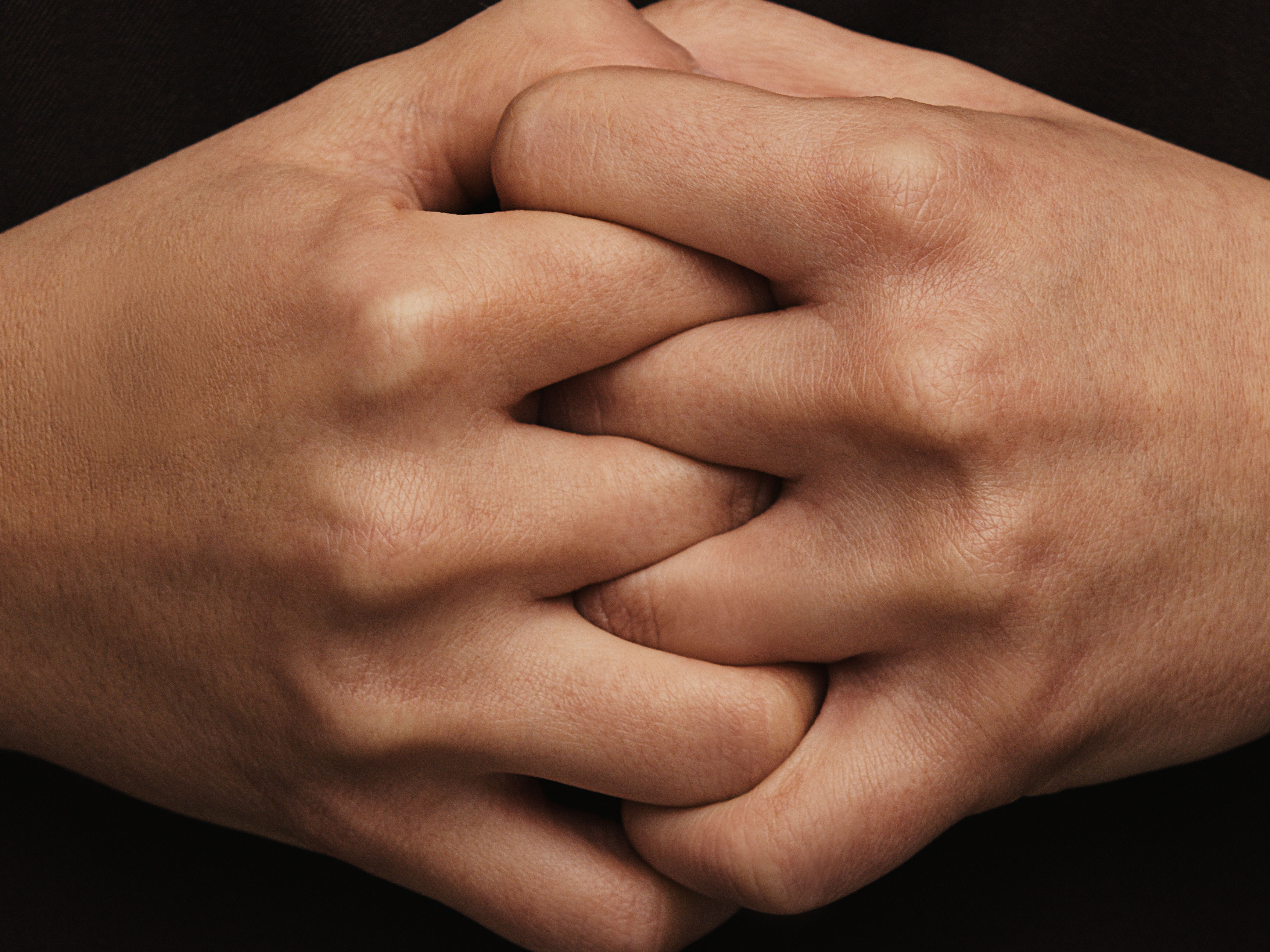 Visuals_IO_hands_V2 _2